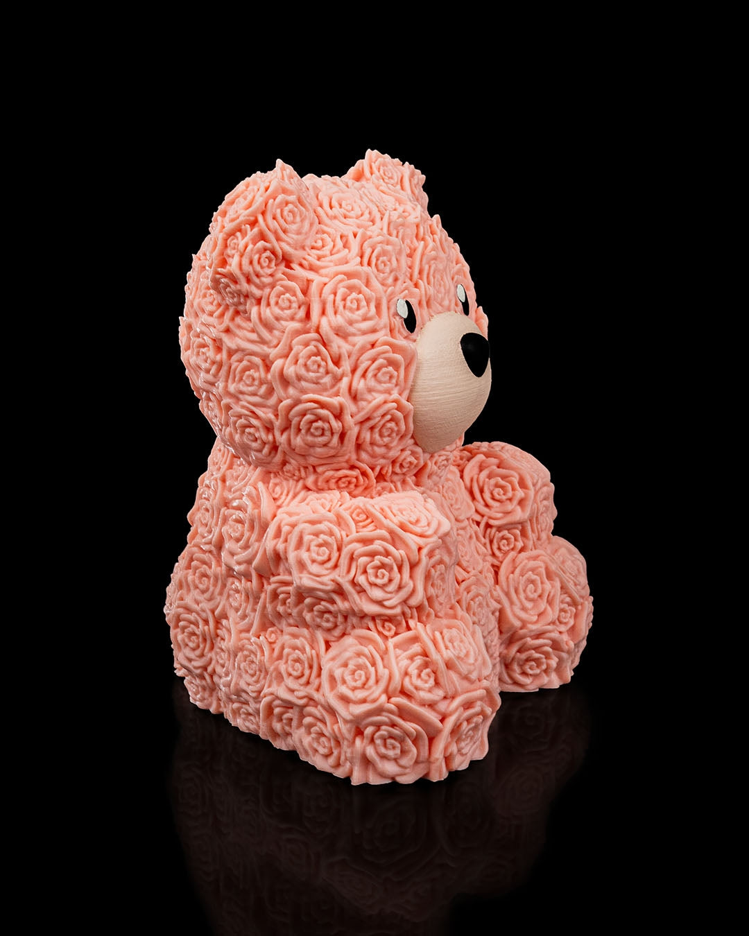 Rosenbär  – Dekorative Geschenkidee mit Rosenstruktur